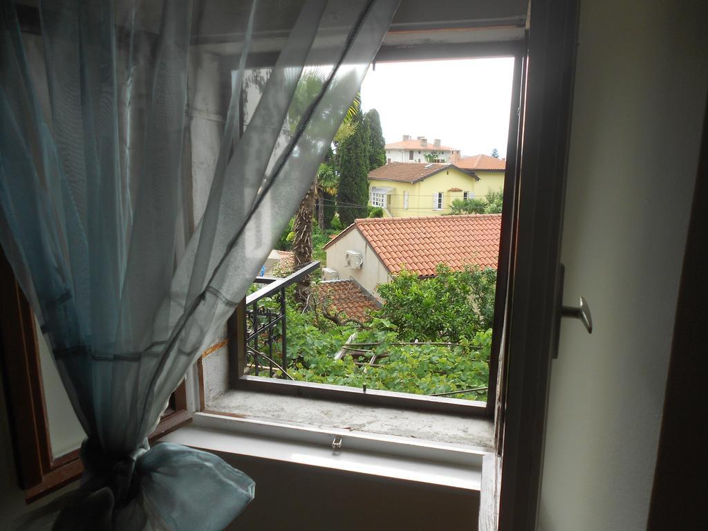Guesthouse Kuca Na Sterne 로브란 객실 사진