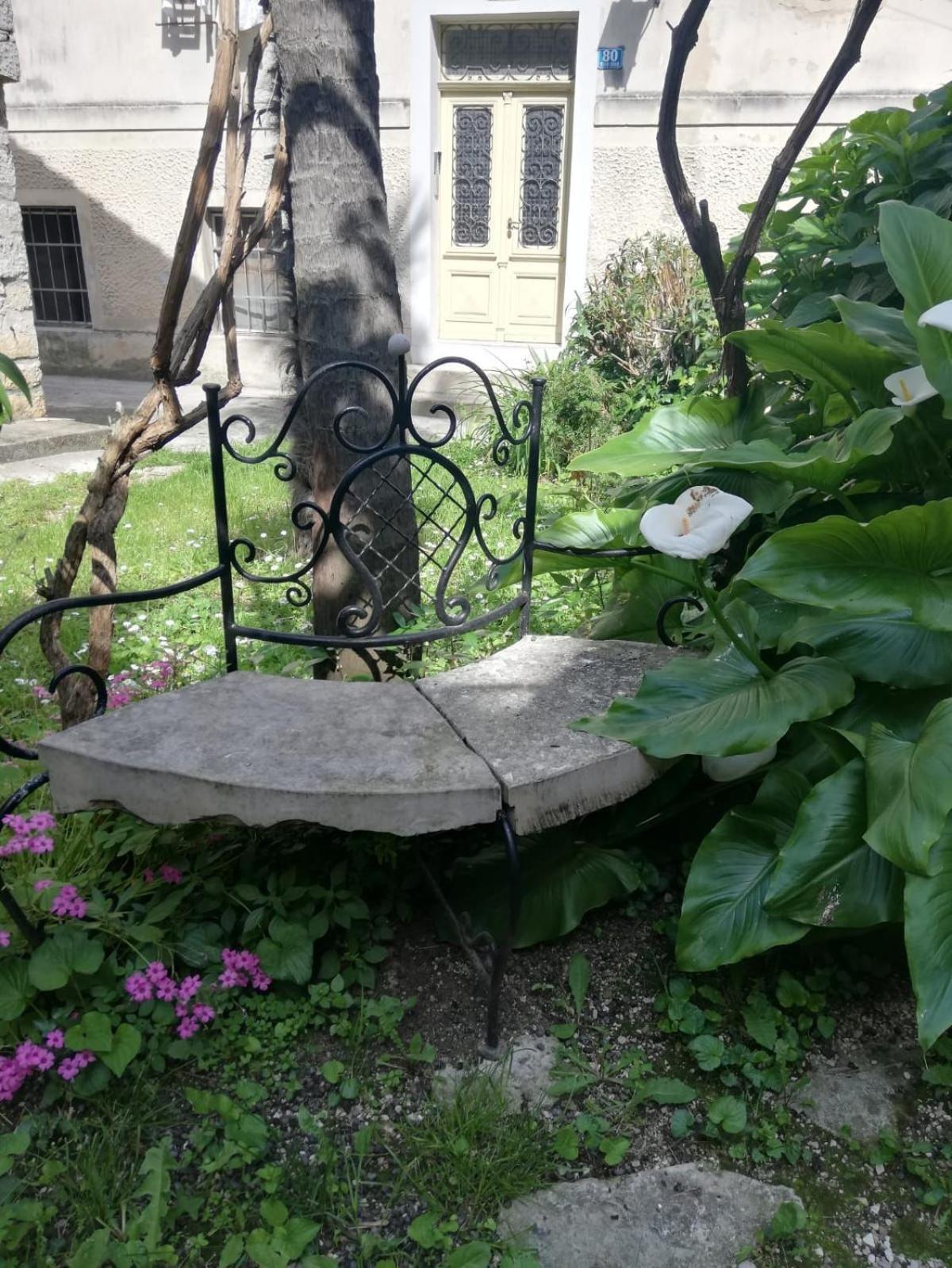 Guesthouse Kuca Na Sterne 로브란 외부 사진