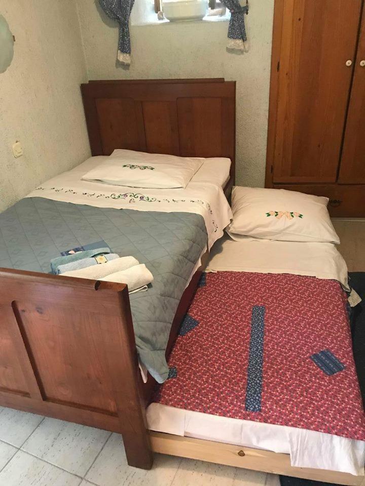 Guesthouse Kuca Na Sterne 로브란 외부 사진